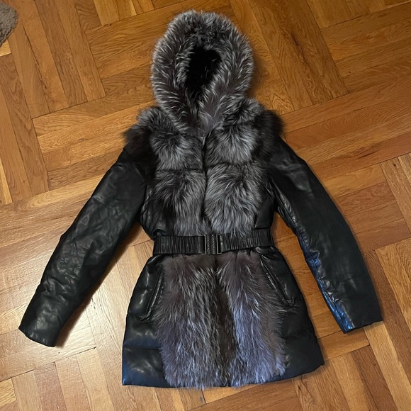 Sealapuy woman leather coat with real silver fox fur trim - Picture 2 of 8